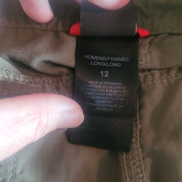 The North Face Nylon 10" Shorts Women's Size 12 Tall Green Roll Tab Cuff Hiking - Picture 9 of 12